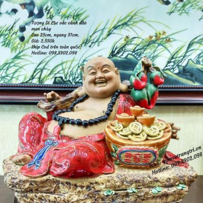 Tượng Phật Di Lặc vác cành đào